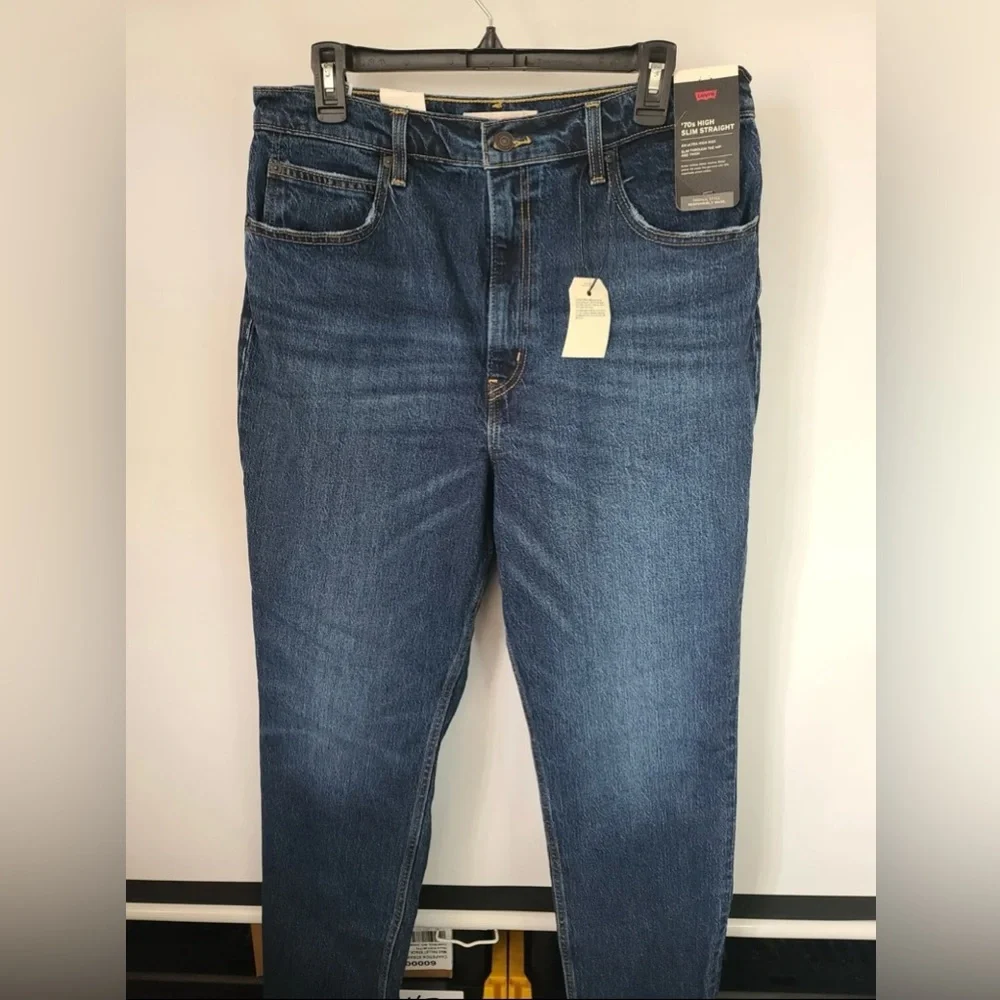 Levi's Womens 70s High Rise Slim Fit Straight Leg Denim Jeans Dark Wash. 💕 - Picture 3 of 8
